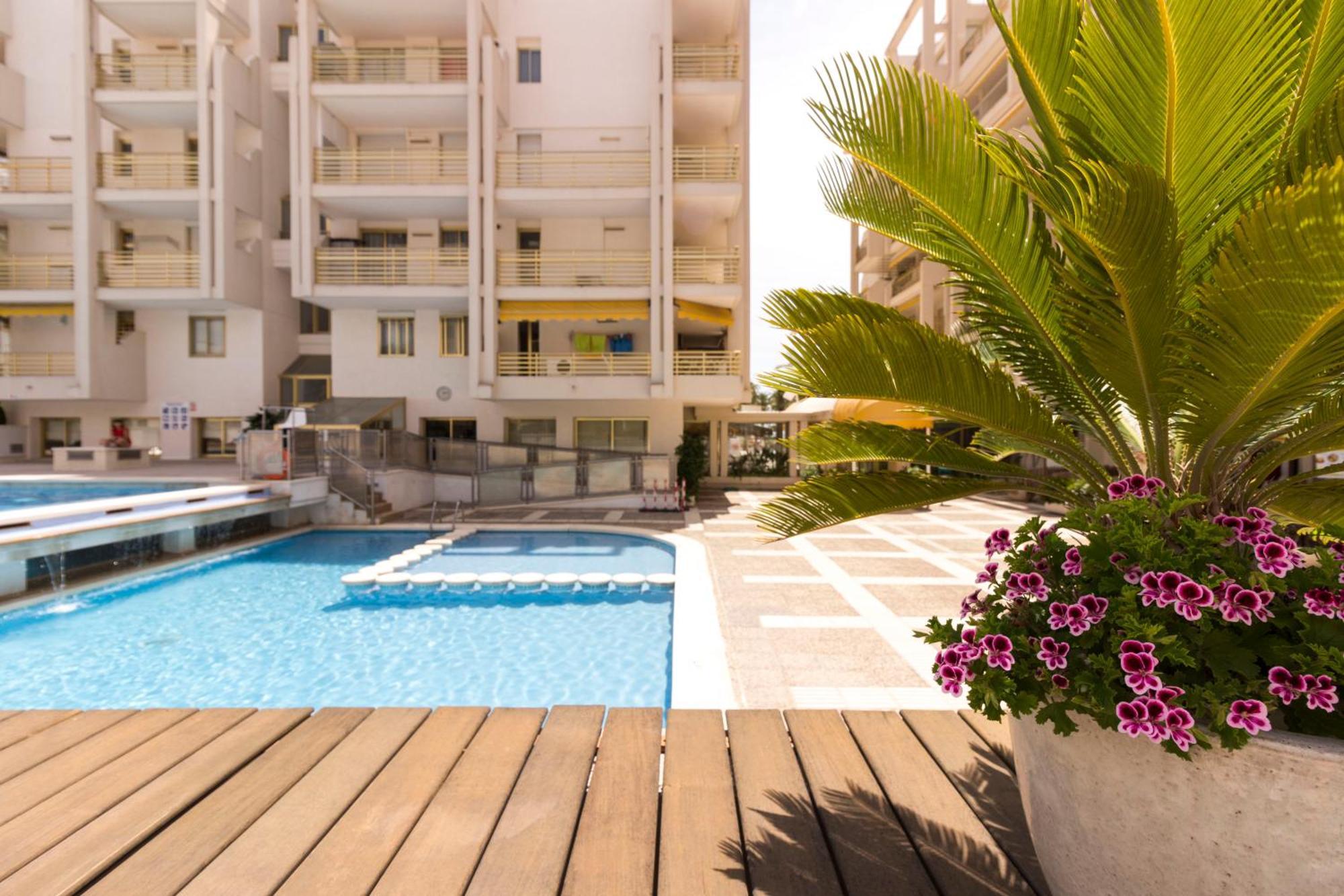 Novelty Iii Arysal 3 Apartament